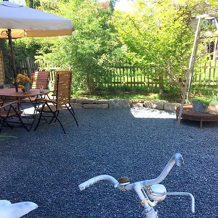 Bio Kastanienhof - Und Ayurvedische Jurten Guest house Erfurt