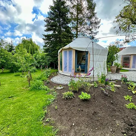 Bio Kastanienhof - Und Ayurvedische Jurten Guest house Erfurt