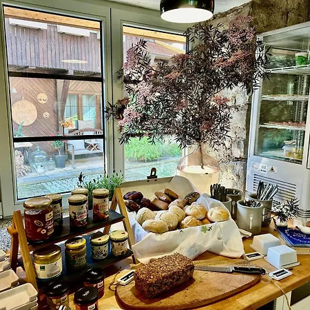 Bio Kastanienhof - Und Ayurvedische Jurten Guest house