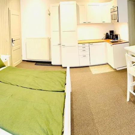 Guest house Bio Kastanienhof - Und Ayurvedische Jurten 3*