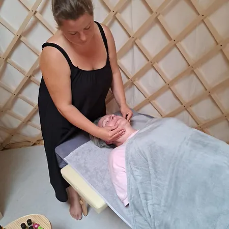 Bio Kastanienhof - Und Ayurvedische Jurten Guest house Erfurt
